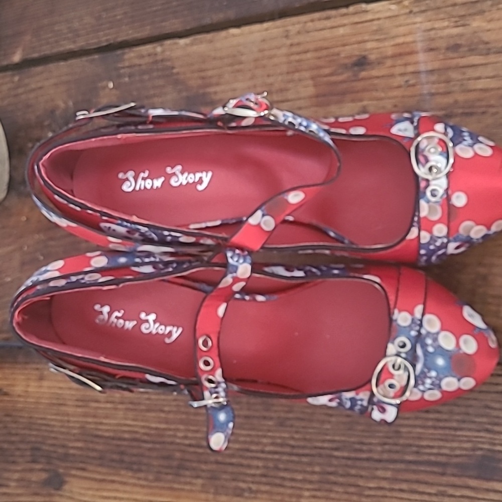 Show story heels